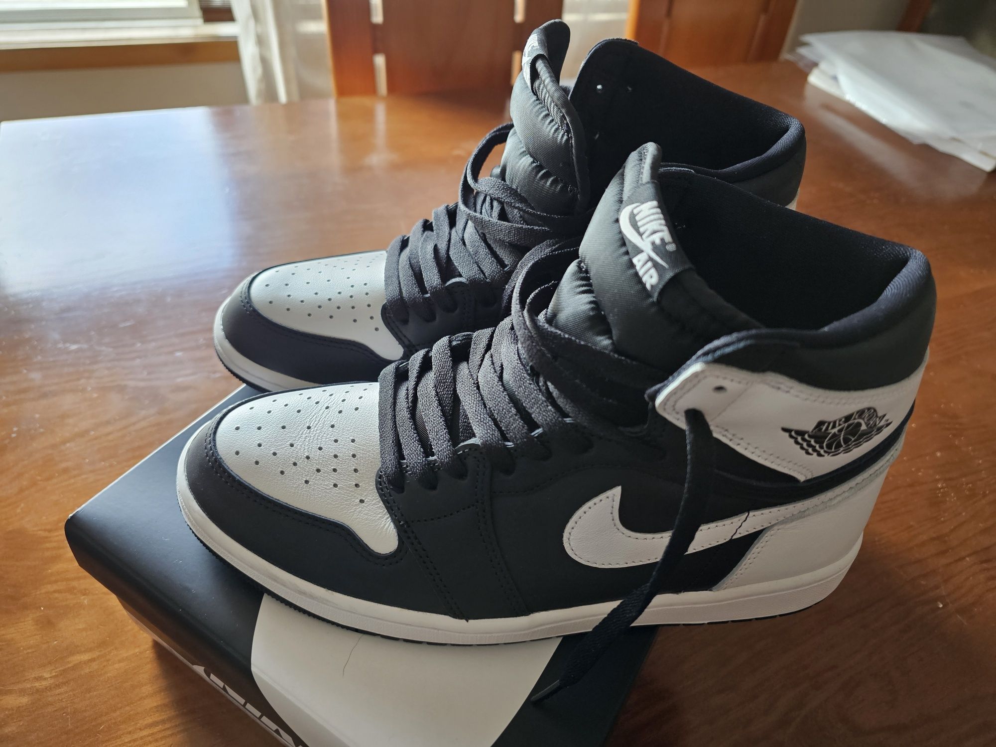 JORDAN 1 High OG Black/White