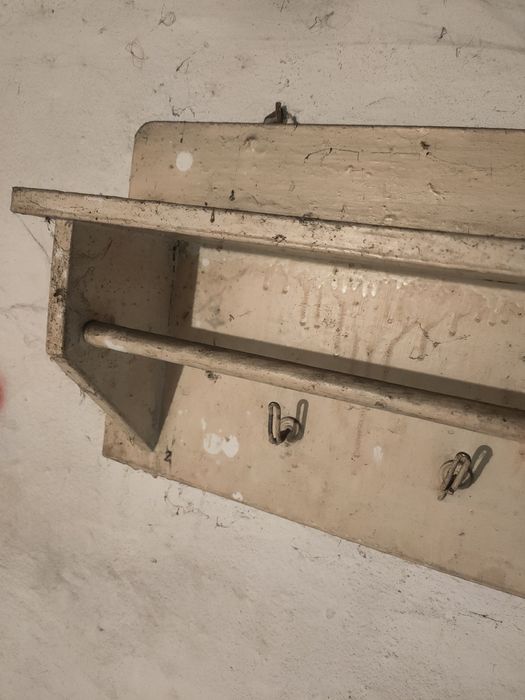 Półka stara kuchenna