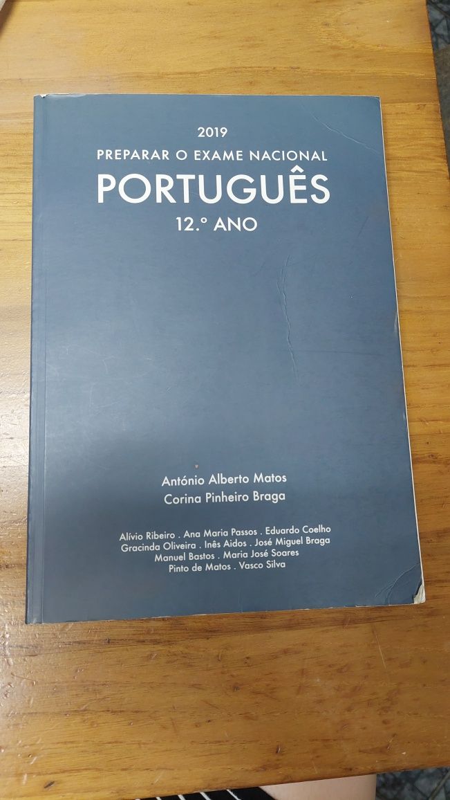 Preparar o Exame Nacional de Português 12° Ano