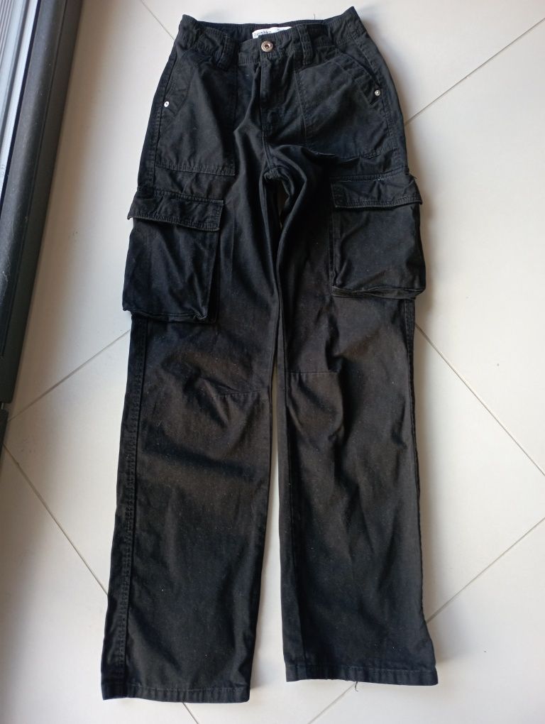 Spodnie Bershka 32 czarne