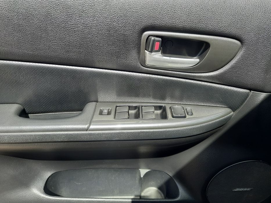 Автомобіль мазда