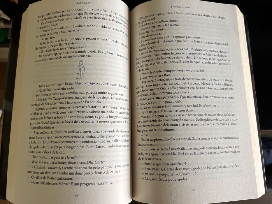 Livro As crónicas de Kane - A pirâmide vermelha, de Rick Riordan