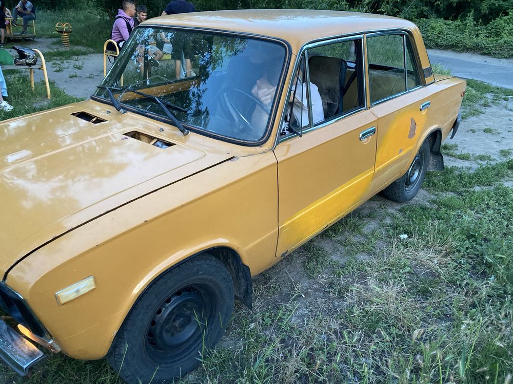 Авто на полном ходу