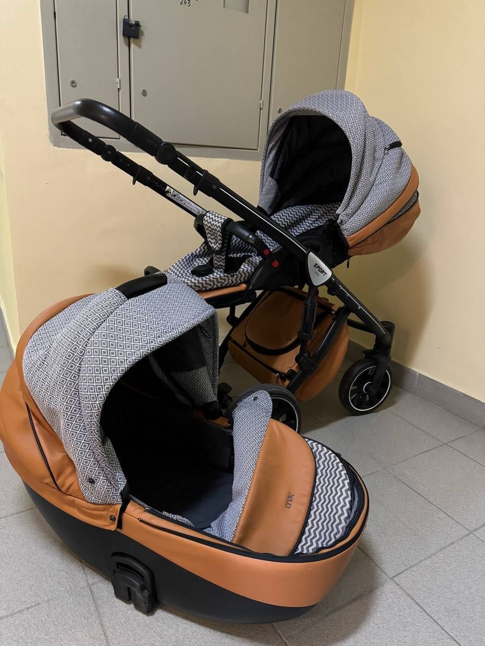 Візочок Anex Sport 2 в 1