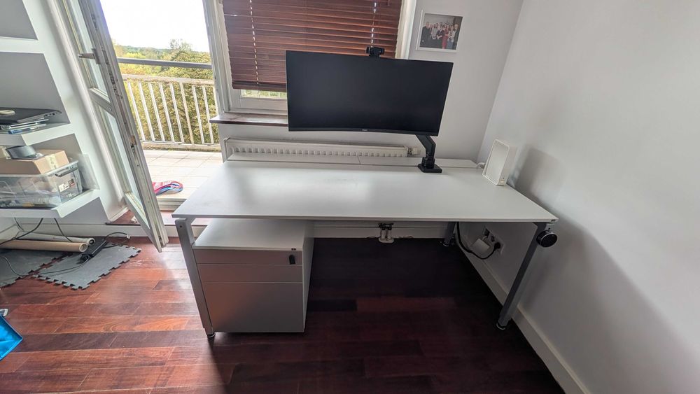 Biurko regulowane, kontener na dokumenty vs-furniture