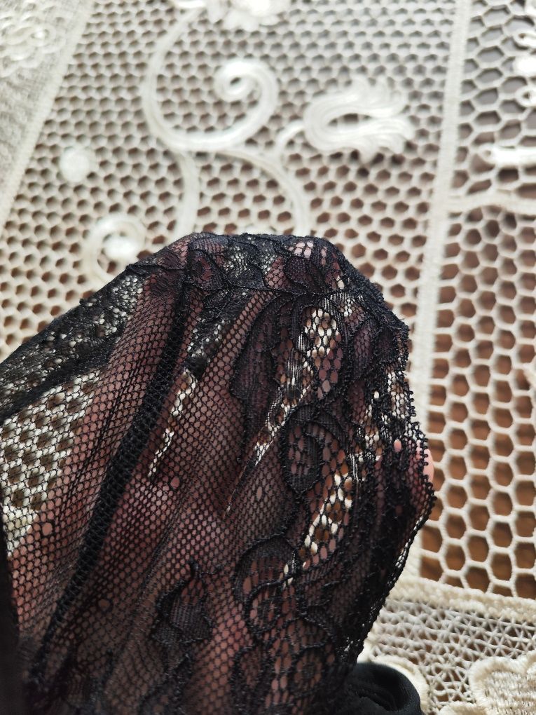 Body modelujące sylwetkę na regulowane ramiączka rozm 36C. Esmara