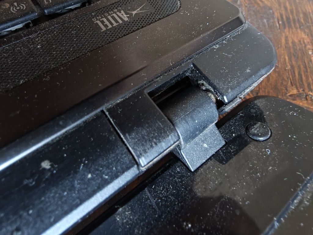 Sprzedam laptopa ASUS X53U