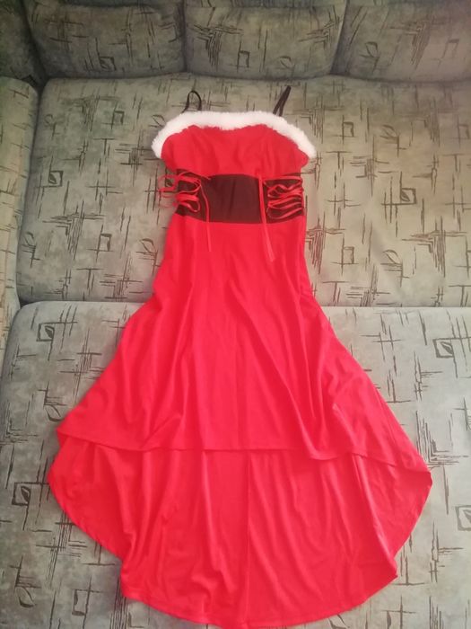 Червона сукня на різдво