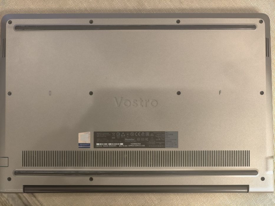 Laptop Dell Vostro 5568 15,6" Intel Core5, 8GB, 256GB SSD,