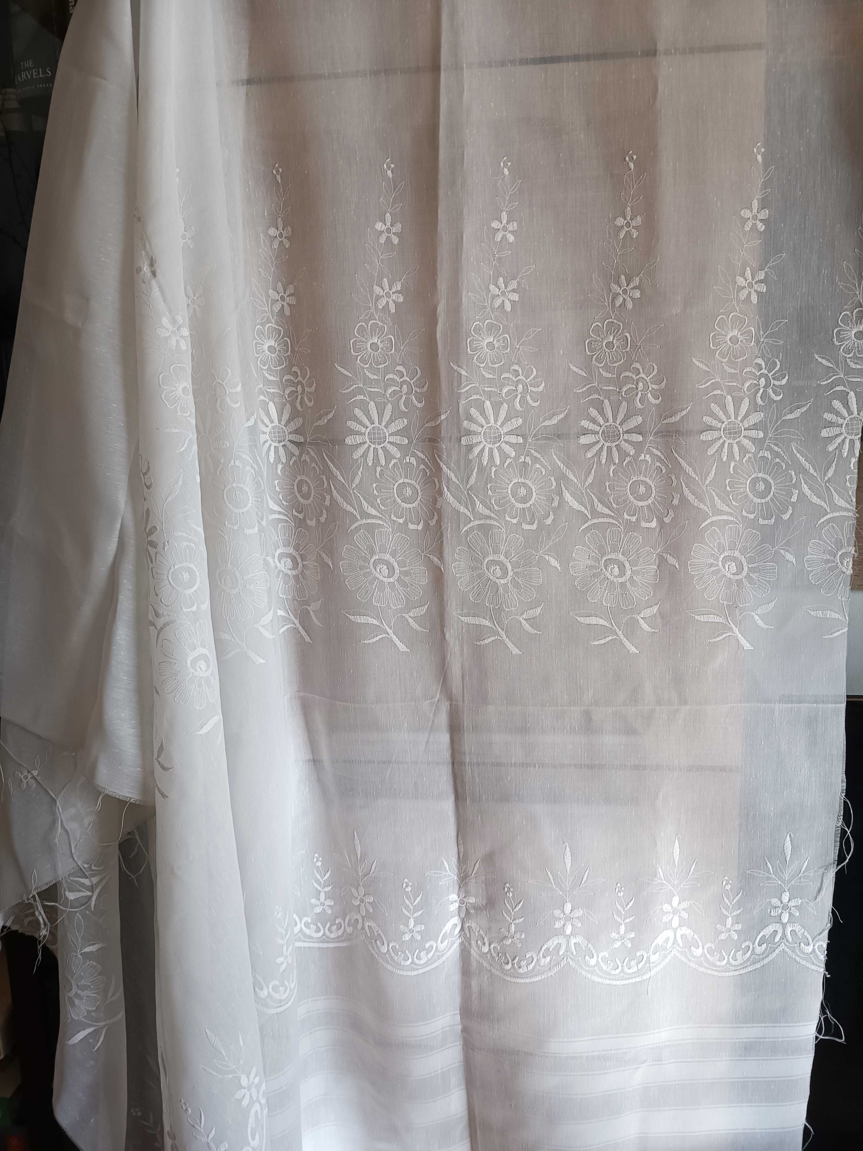 Firanka żakardowa biała 2,5 m X 1,5 m