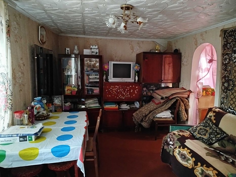 Продається будинок у центральній частині міста