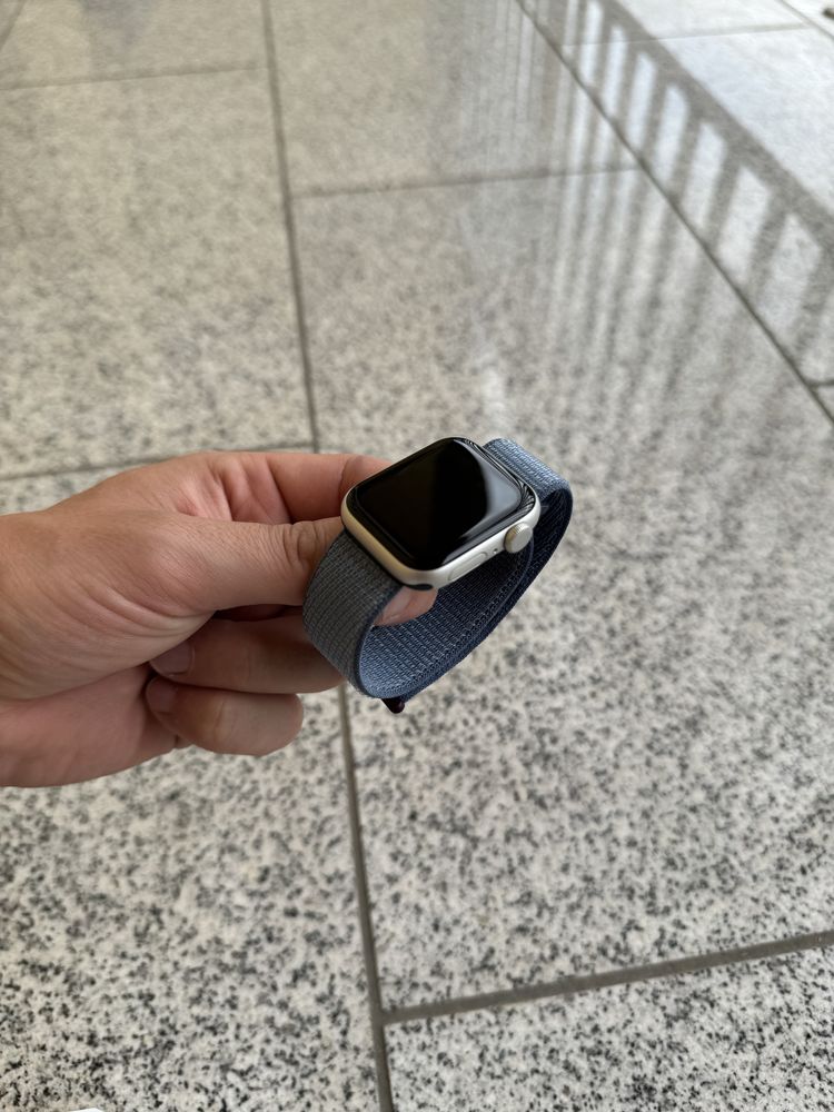 Apple Watch SE 2 40mm, Bateria 92%, Stan Idealny
