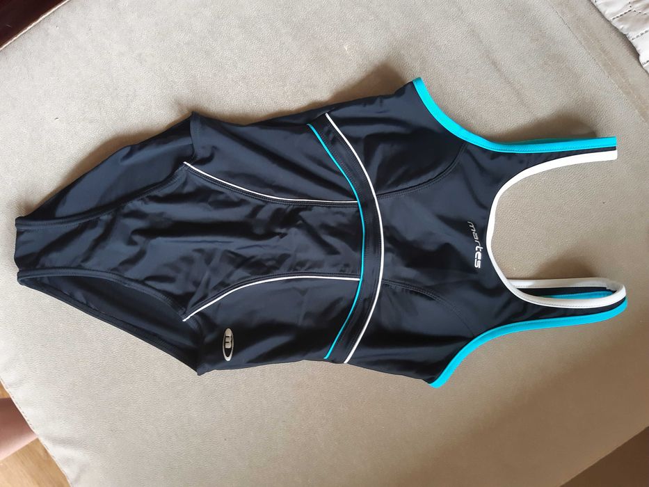 Jednoczęściowy damski sportowy strój kąpielowy Martes XS