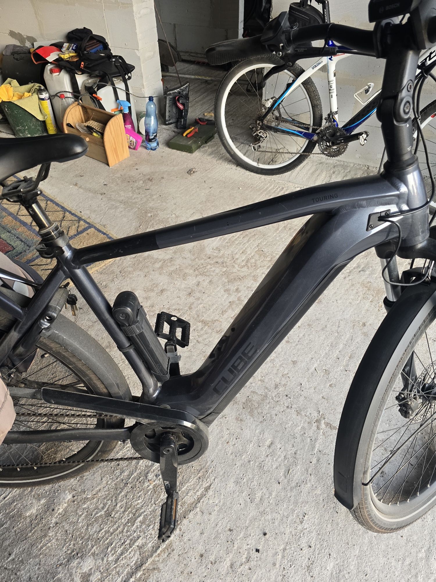 Rower tuystyczny Cube TOURING  Pro