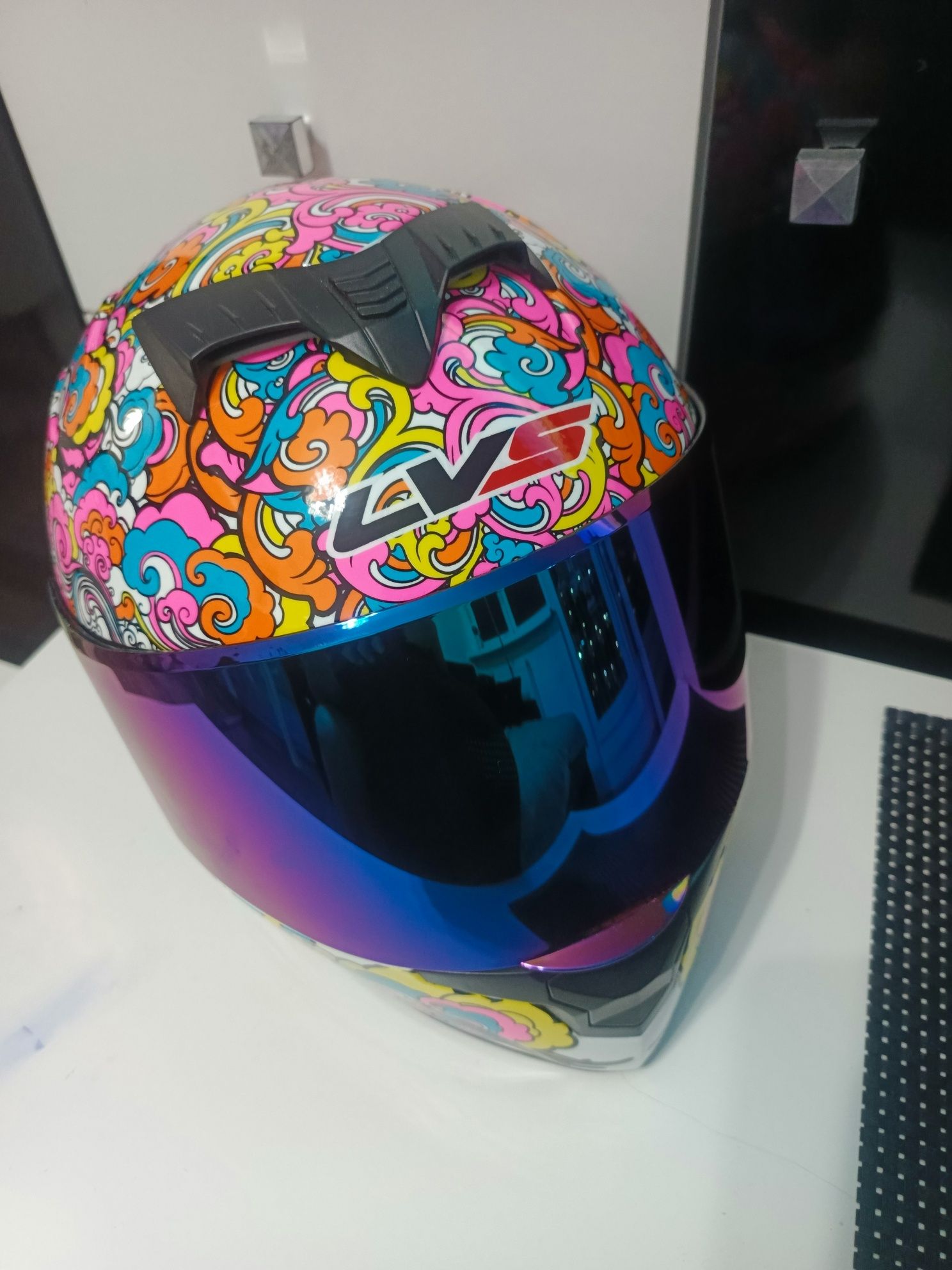 Kask motocyklowy 57 nowy