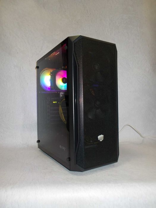 Do Gier na i7-9700 + 32GB + SSD 1TB + RTX / Jak nowy, gwar. i gratis