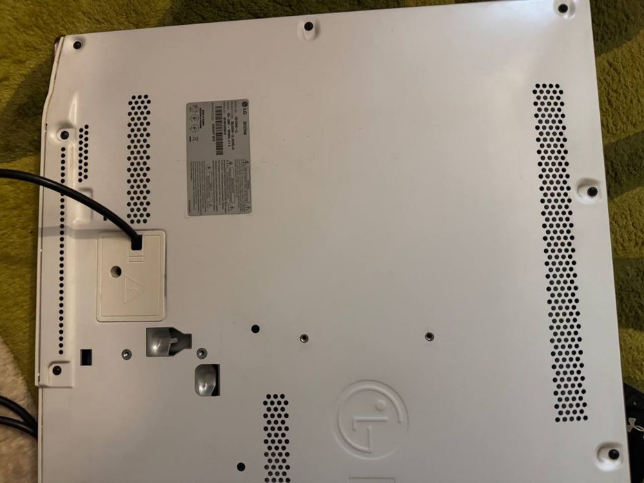 Телевизор  LG на запчасти