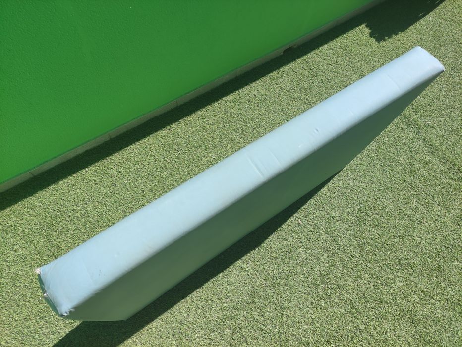 Colchão azul de espuma