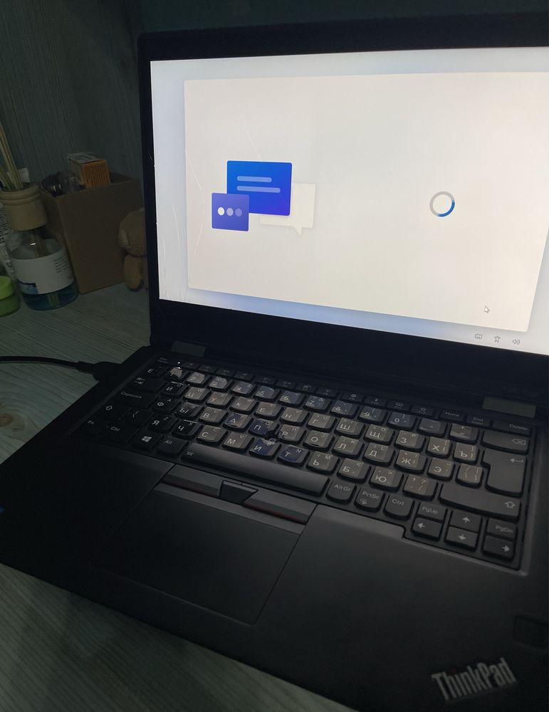 Продам ноутбук-планшет Lenovo ThinkPad x380 Yoga розбитий екран