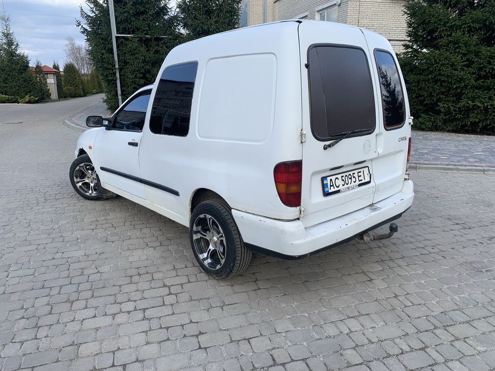 Volkswagen caddy 1,9 тд