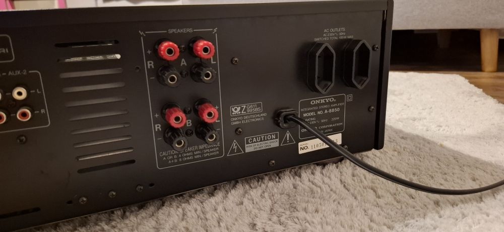 Onkyo A 8850 Bardzo ładny stan! Poszanowany.