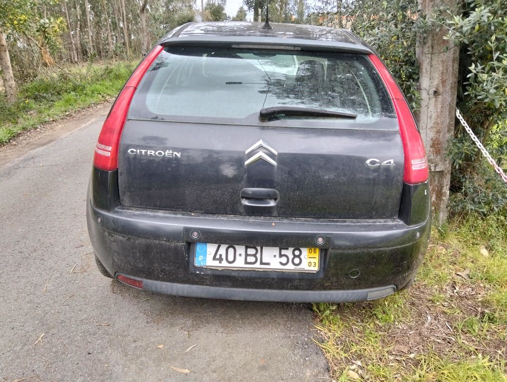Citroen C4 1.6 HDI avariado