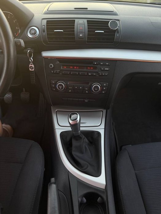 BMW 1 серії 2009 року 159 пробег Гарний стан