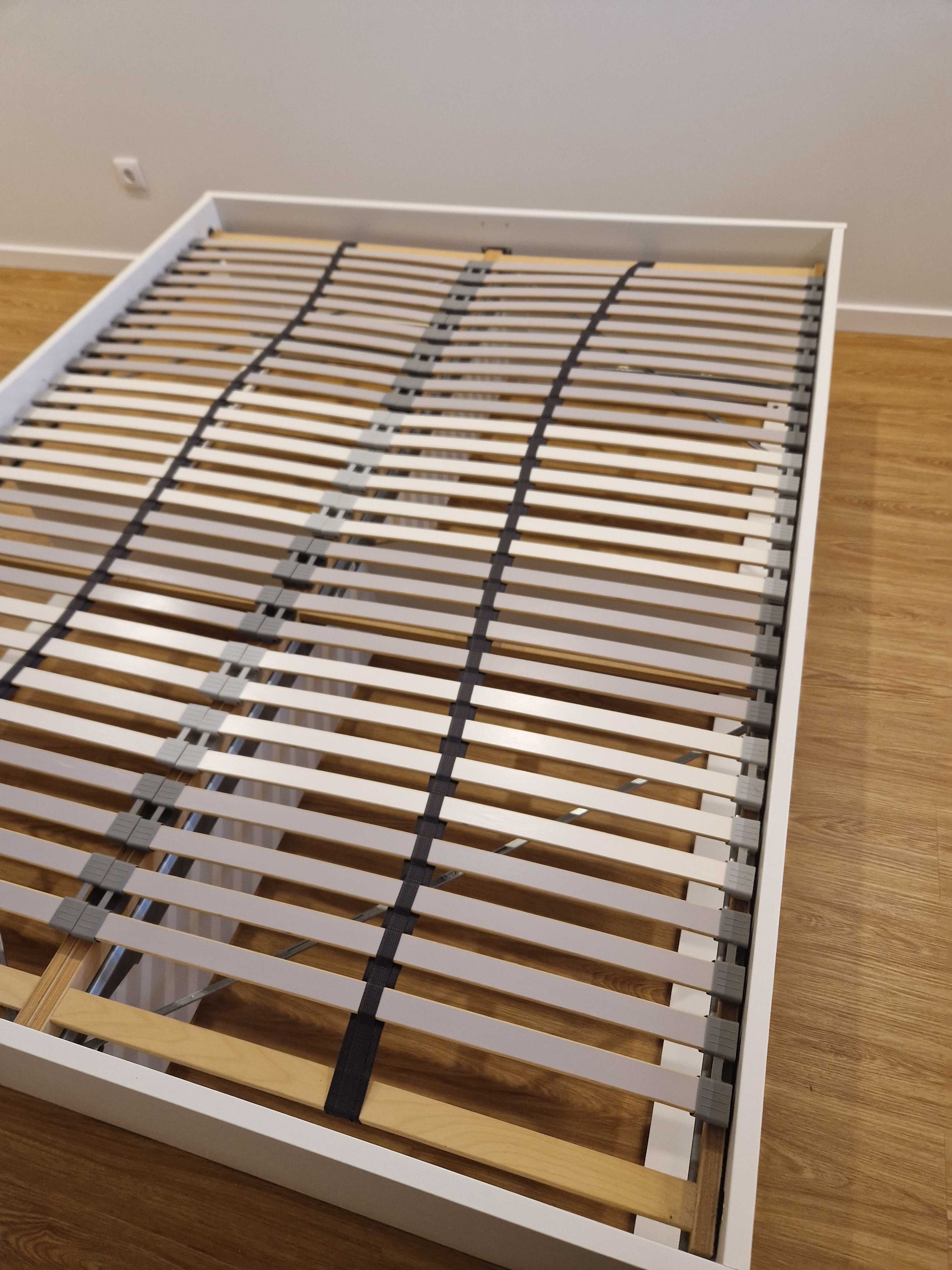 Cama IKEA BRIMNES 160x200 c/estrado e cabeceira
