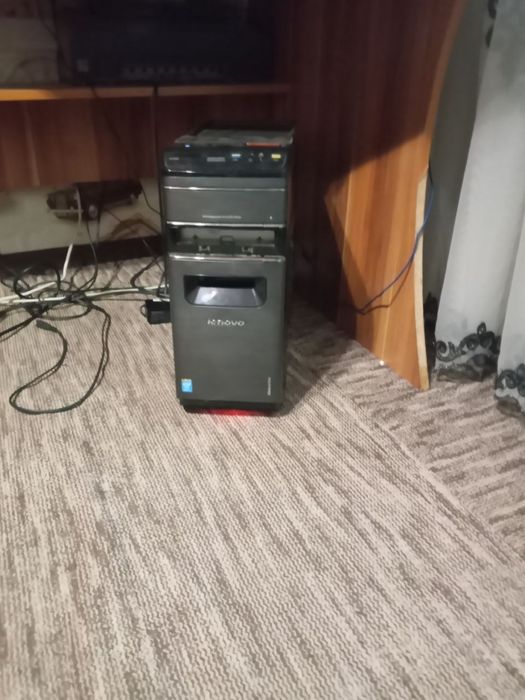 Компютер lenovo 10120