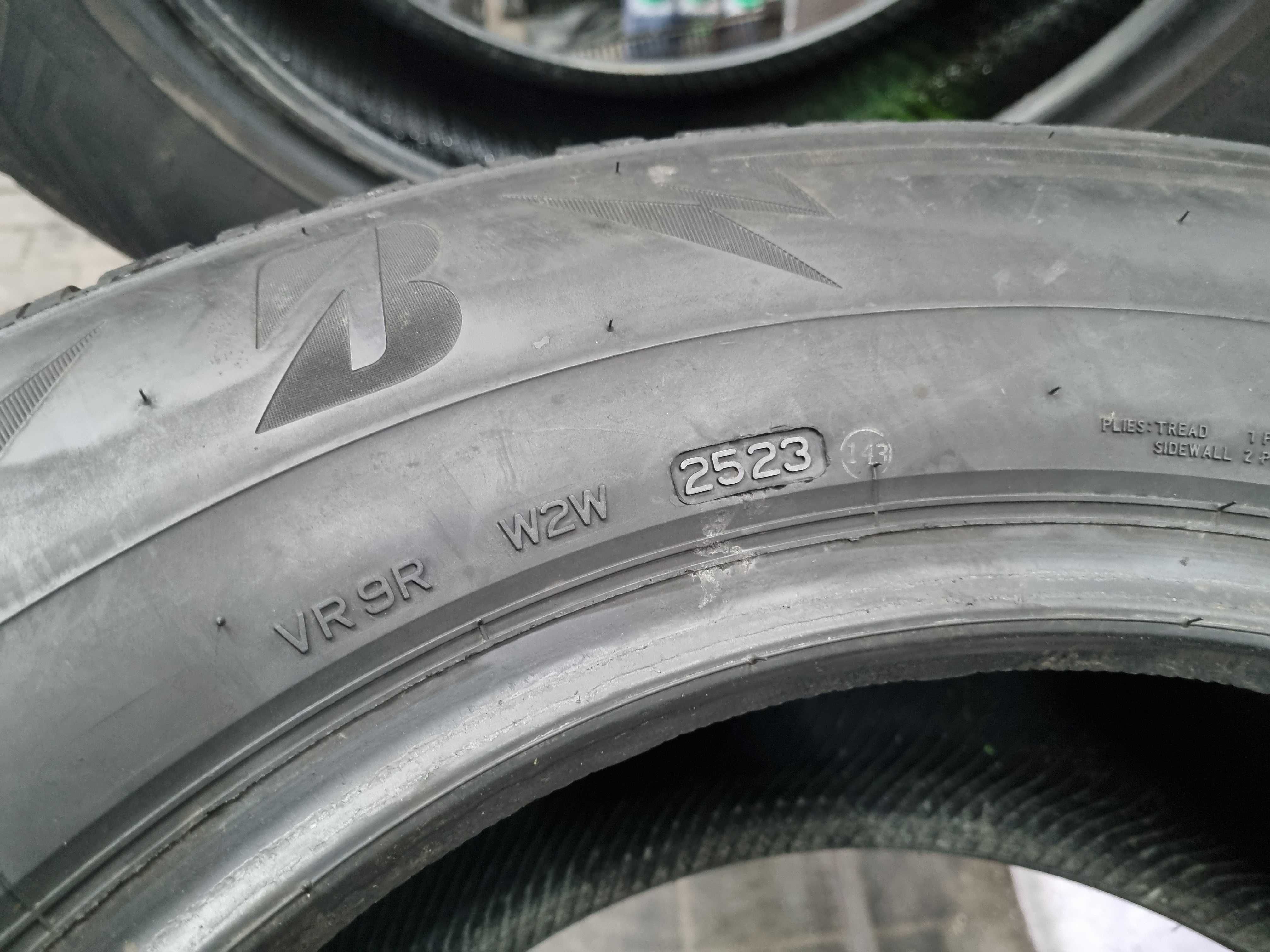 245/65/17 111H Bridgestone Blizzak LM005 Dot.2523R