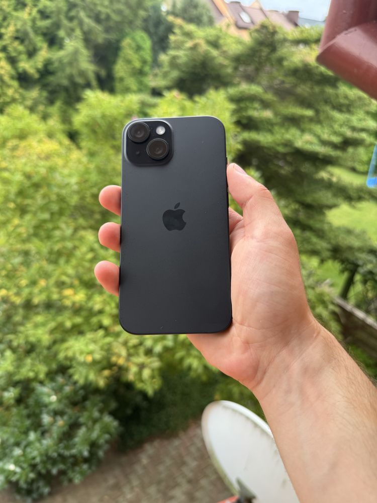 iPhone 15 • Stan Idealny • 88% bateria • ładowarka