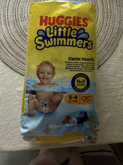 Підгузки для плавання