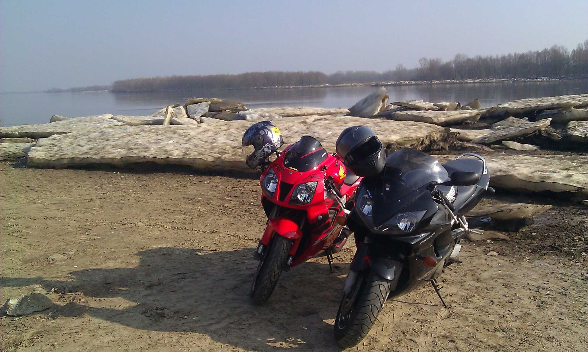 motocykl Honda CBR F4i