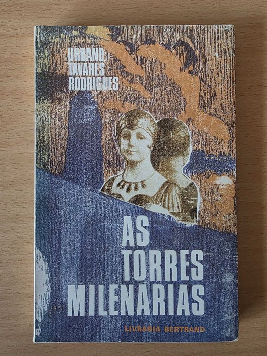 Livro "As Torres Milenares" de Urbano Tavares Rodrigues