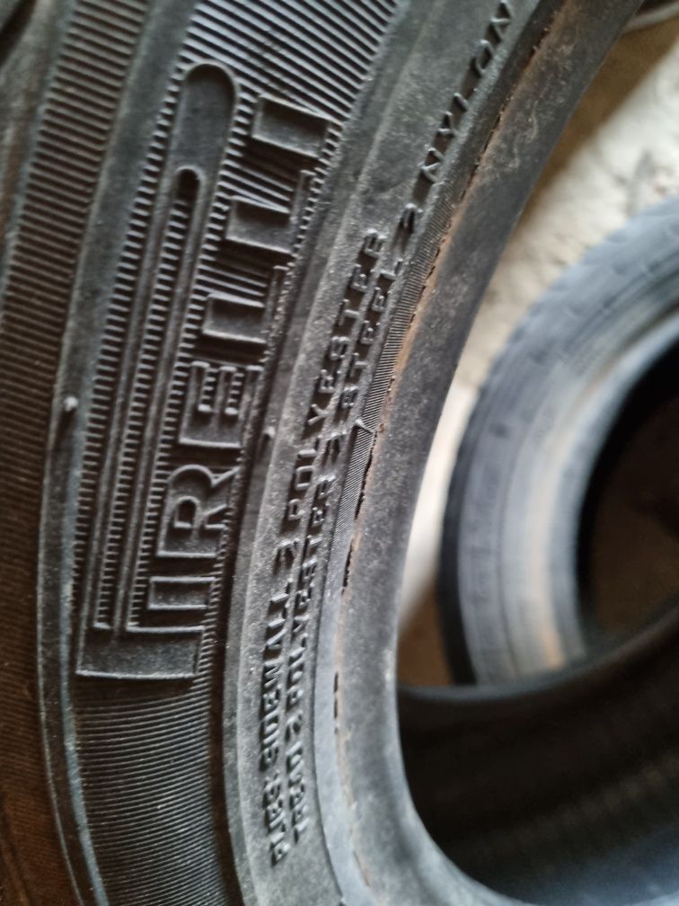 Шини Pirelli 195/60/16c