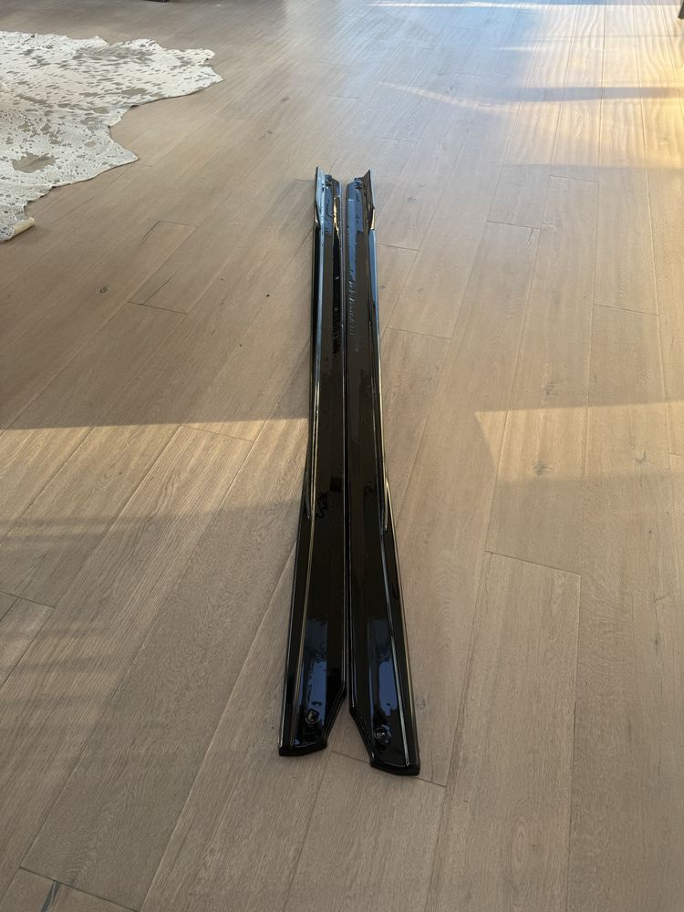 Praktycznie nowe progi tuning Max Tone do bmw g60 g61 za 50%