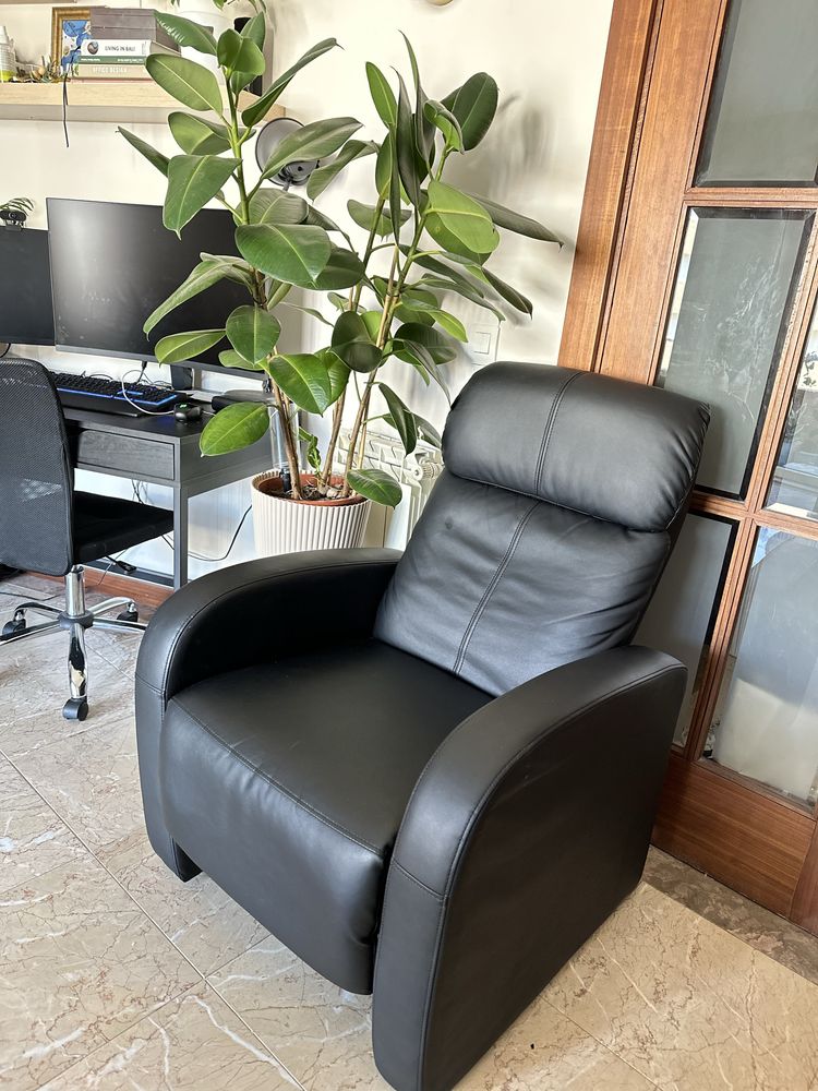 Poltrona reclinavel como nova