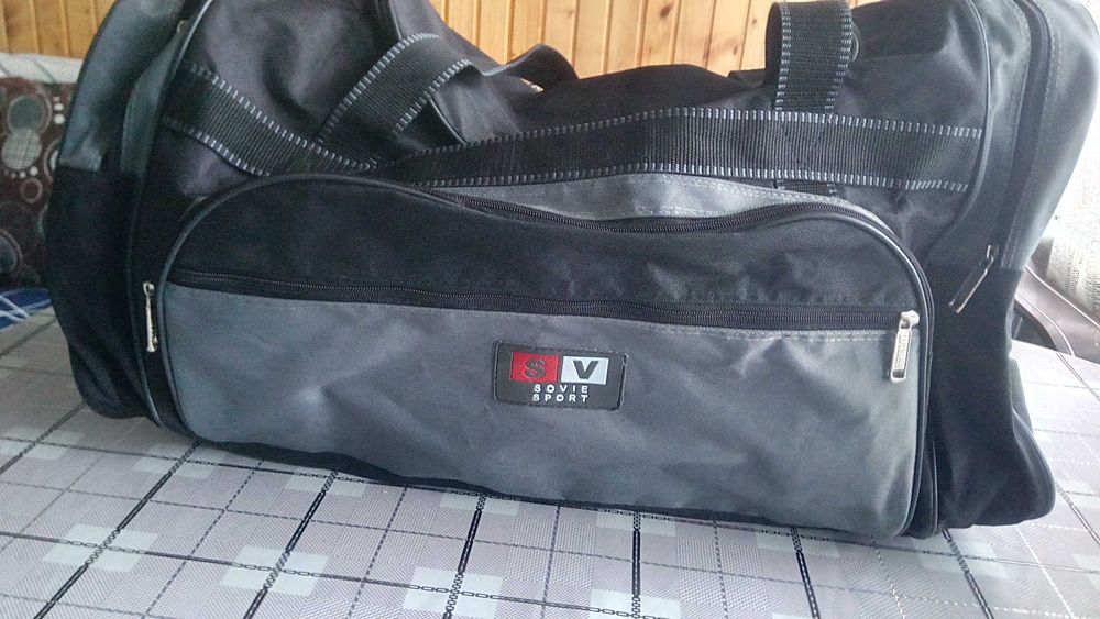 Сумка спортивна.