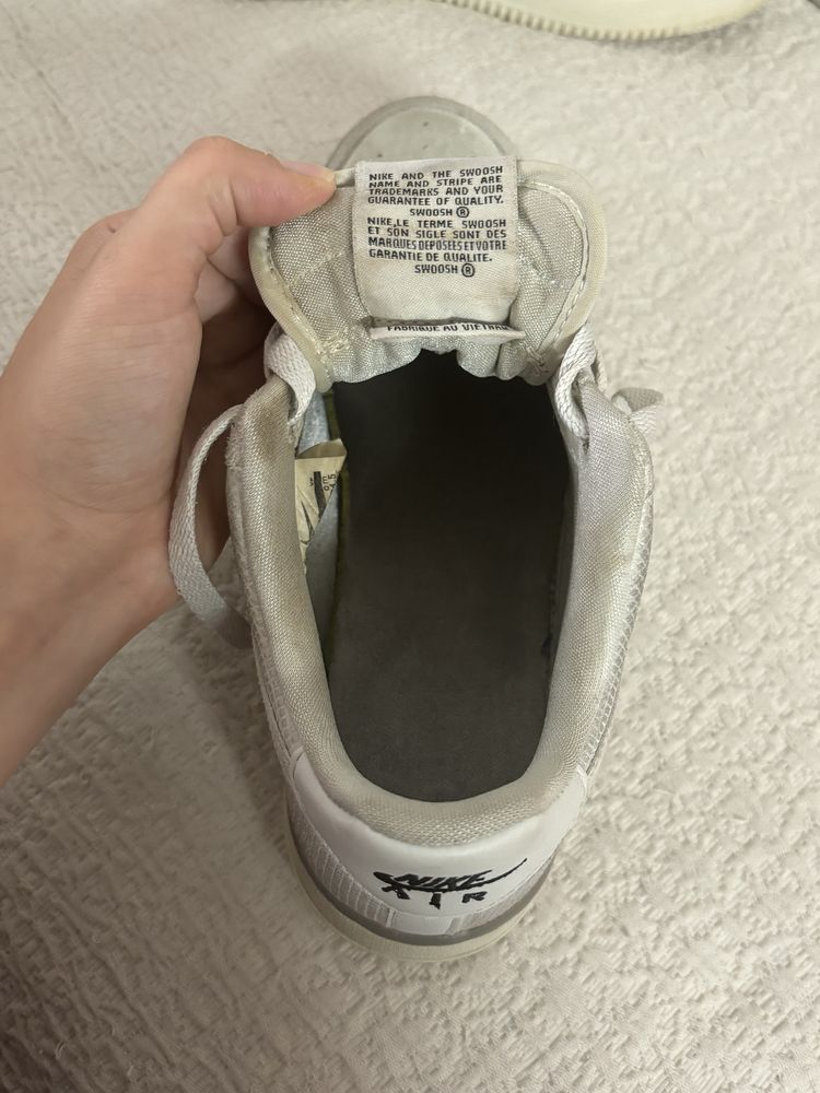 Sapatilhas Nike Air Force 1 tamanho 38.5