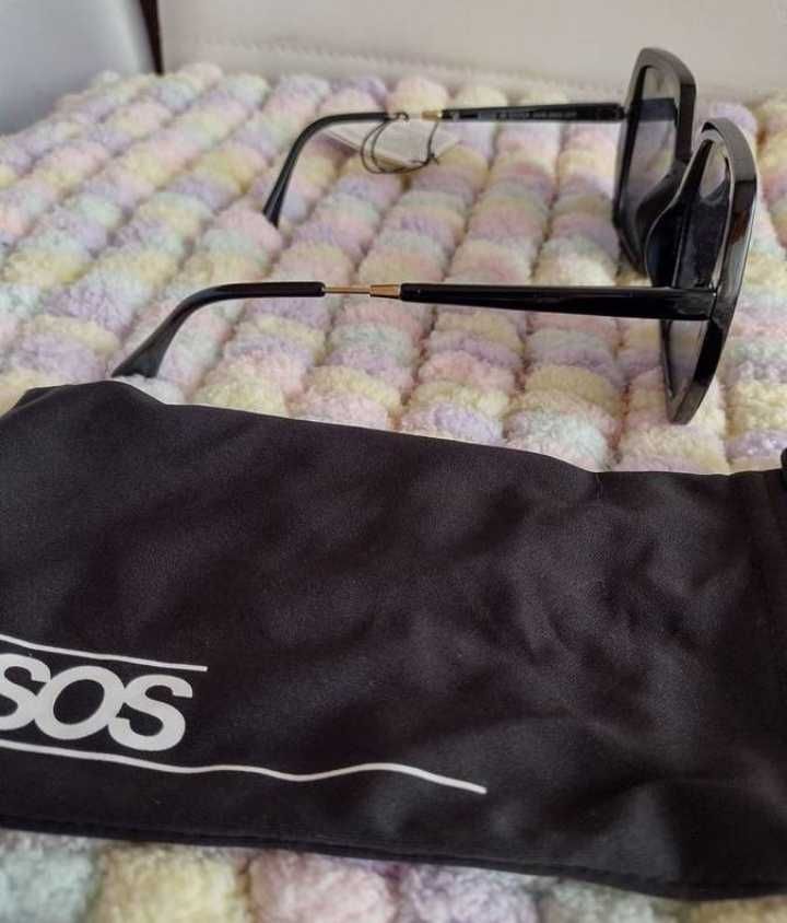 ASOS/ Duże okulary przeciwsłoneczne w etui, muchy z Londynu, NOWE