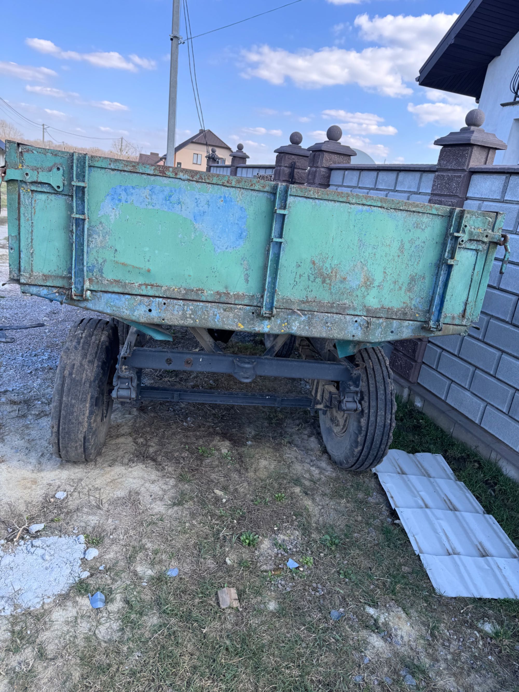 Причіп тракторний 2ПТС-4