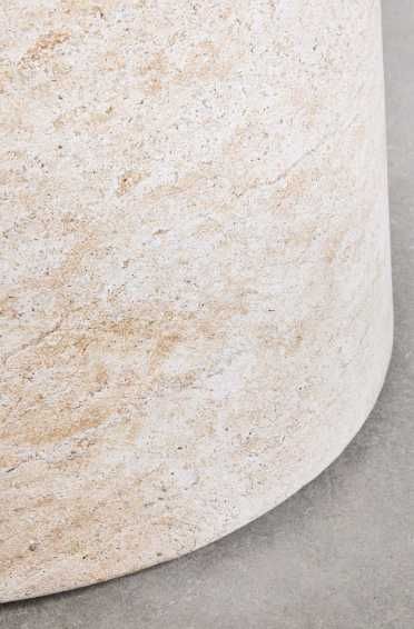 Mesa NOVA de cimento travertino (imita pedra travertino) da loja Sklum