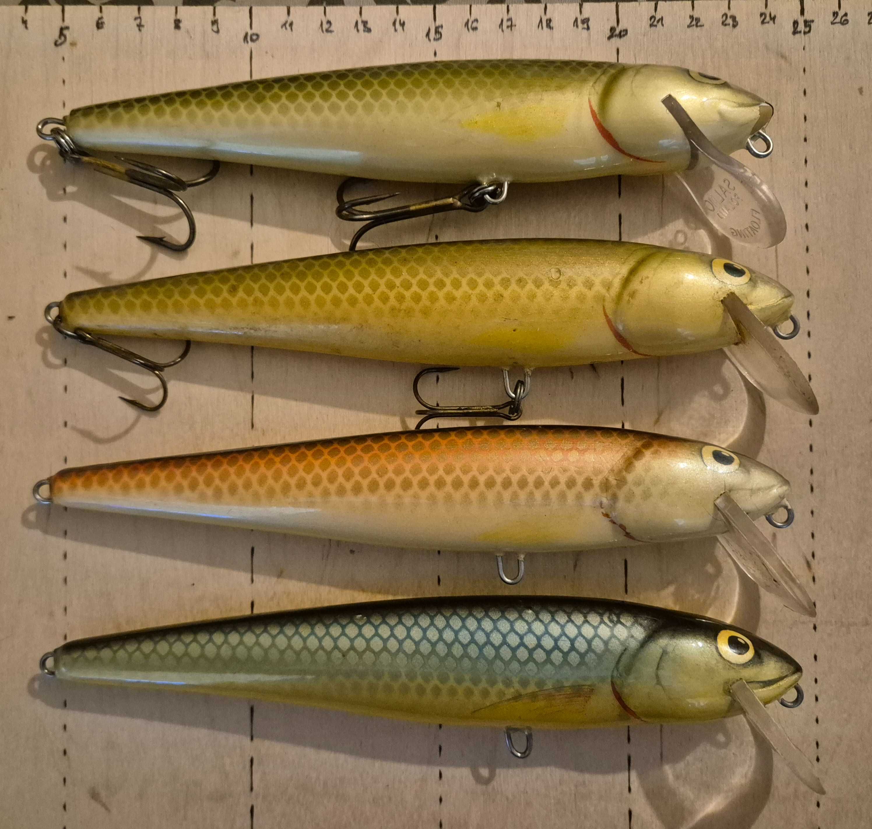 Z226 - Salmo Whitefish 18F - zestaw 4 sztuk, w tym unikaty - stan bdb