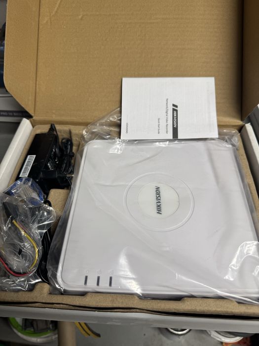 8-канальный сетевой видеорегистратор DS-7108NI-Q1