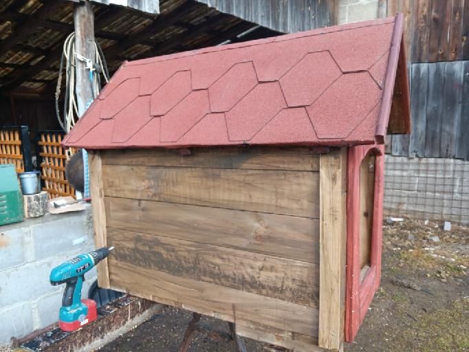 Ocieplana buda dla dużego  psa 100x100x70