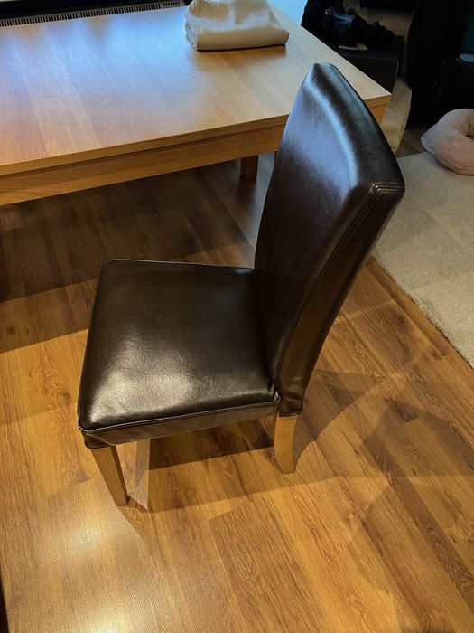 Stół rozkładany i krzesła HENRIKSDAL skóra 6 szt