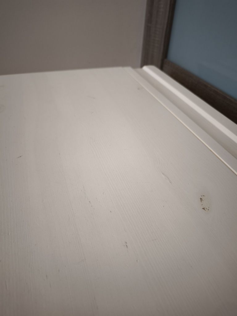 Biurko dla dzieci plus 2 krzesła Ikea