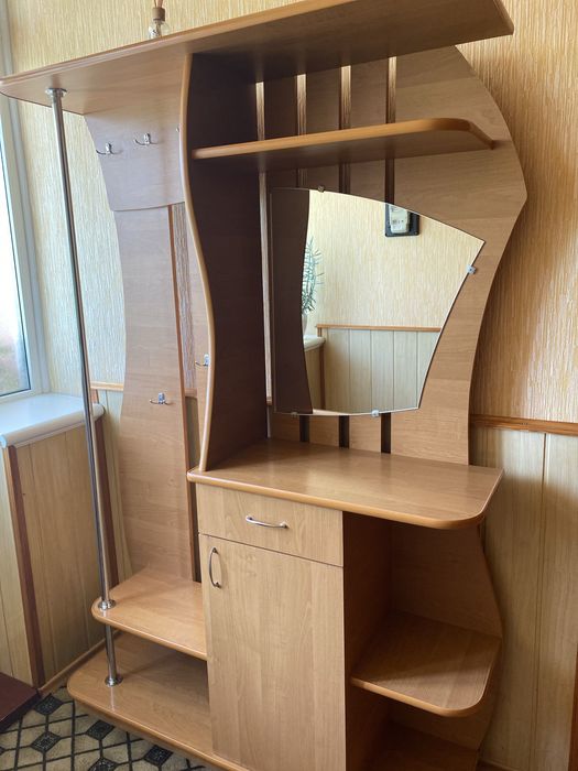 Продам прихожу в гарному стані