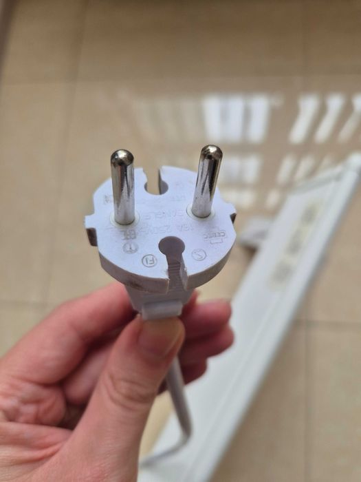 Конвектор електричний Ensto EPHBE20P 2000 Вт - обігрівач