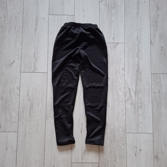 Nike Dry-Fit spodnie dresowe 147-158 na 12-13 lat czarne dresy trening